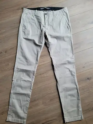 Nette beige originele Stone Island broek maat 33/34
