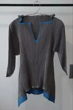 【美品】ISSEY MIYAKE FETE プリーツカットソー グレー 青