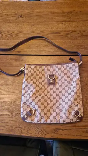 Gucci stof skuldertaske unisex med monogram og læderrem