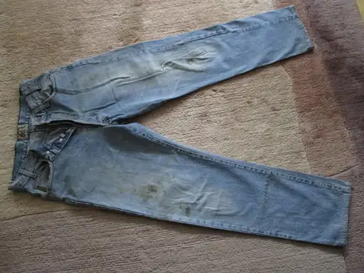 Giorgio Armani farkut