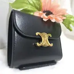✨未使用級 付属品完備✨セリーヌ 三つ折り トリオンフ ブラック 金具