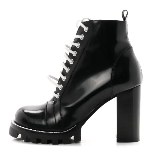Glazed Calfskin Star Trail Ankle Boots 40 Black
