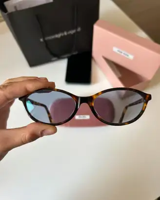 Occhiale da sole miu miu