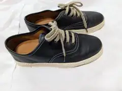 Geoffrey B. Small　スニーカー