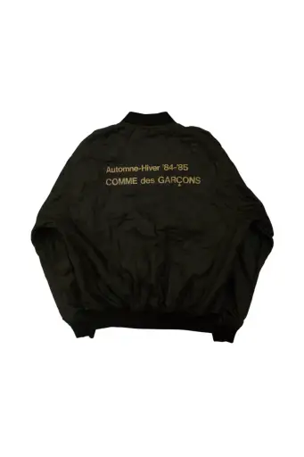 COMME des GARÇONS