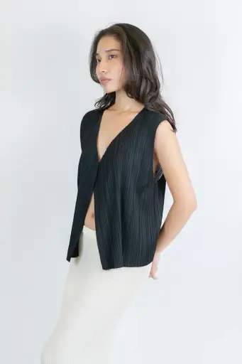 Pleats Please Issey Miyake Classic Sleeveless Cardigan