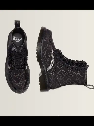 Dr. Martens 1460 Frill