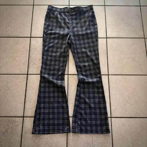 gothic japanese plaid flares

brand for exposure 🙏

measurements
waist-16 in rise- 11in
inseam- 28in
opening- 10 in

pairs nicely with any new rocks or swear platforms, fits into a variety of styles from jesters to emos

no flaws, dm w any questions





#ifsixwasnine #archive #japanese #emo #gothic archive flared denim, rick, balenci, ifsixwasnine, Igb, goa, flared denim, japanese denim, japanese flared pants, tornado mart, kmrii, 14th addiction, hedi, dior, vkei, visualkei, bootcut denim, roen, sierra bell, punk pants, 20471120, black deflated denim, bell bottom japanese jeans, hysteric, bleeod, civarize, shohei takamiya, flared black pants, distressed black flared denim, ripped flared denim, gothic bell bottom japanese pants, rokku gyaru, glp, emo jeans, stacked jeans, pinstripe, hogtoes, emo pants