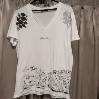 本物クリスヴァンアッシュFlower Storm半袖VネックTシャツKRIS VAN ASSCHEカットソーMフラワーストーム正規 クリスヴァンアッシュ(KRIS VAN ASSCHE)のメンズのトップス(Tシャツ/カットソー(半袖/袖なし))の商品詳細ページへのリンク