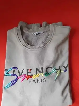 GIVENCHY SWEATSHİRT Y2K