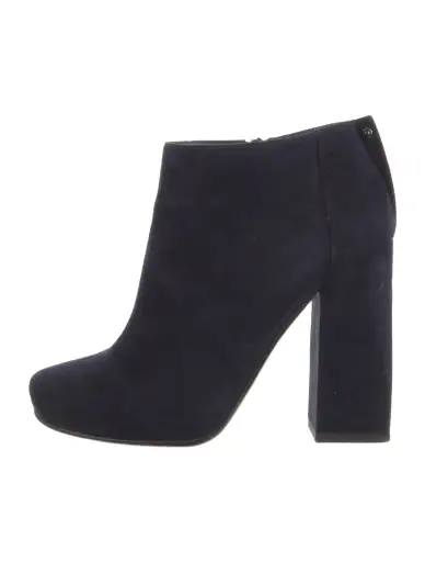 Suede Pumps
