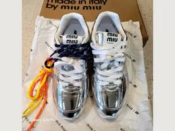 MIU MIU x NEW BALANCE 530 SL – METALLIC SILVER