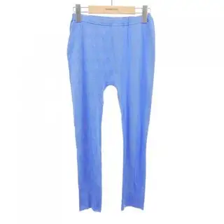 エイポック A-POC PP82LF943 レギンス エイポックエイブルイッセイミヤケ(A-POC ABLE ISSEY MIYAKE)のレディースのジャケット/アウター(毛皮/ファーコート)の商品詳細ページへのリンク