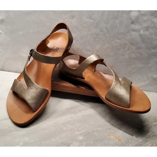 Cydwoq Stroll Leather Sandals - Antique Gold / Rose Gold - Size 38.5 (US 8.5)