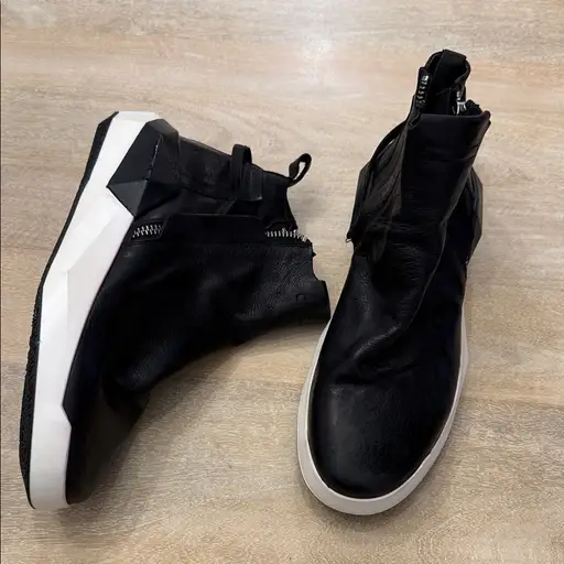 Men's Black High-Top Zip Fashion Sneakers