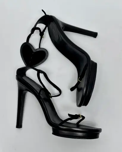 Gucci by Tom Ford S/S2002 Heart Heels — 38.5/39