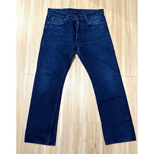 PBJ XX-007 — W34
Waist: 16.5 in.
Rise: 10 in.
Inseam: 28 in.
Leg Opening: 8 in.