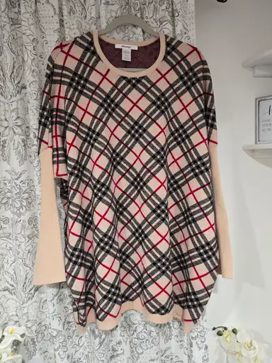 Masseys Beige Plaid Crewneck Sweater