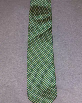 Cravatta Yves Saint Laurent a pois