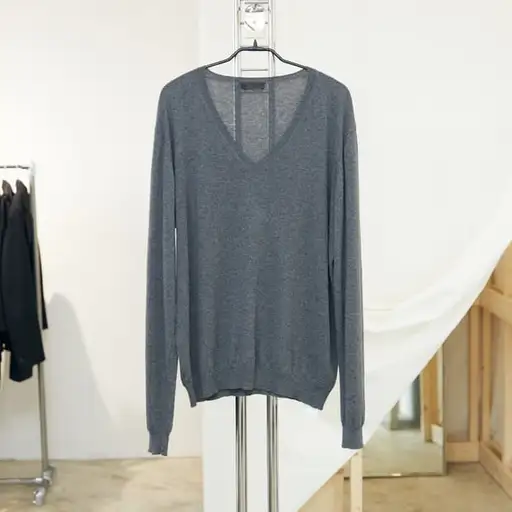 Cotton Cashmere V-neck Sweater