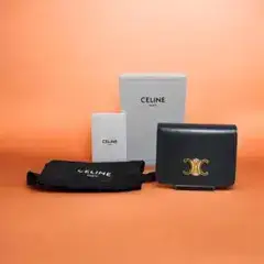 希少カラーCELINE（セリーヌ）トリオンフ　コンパクトウォレット
