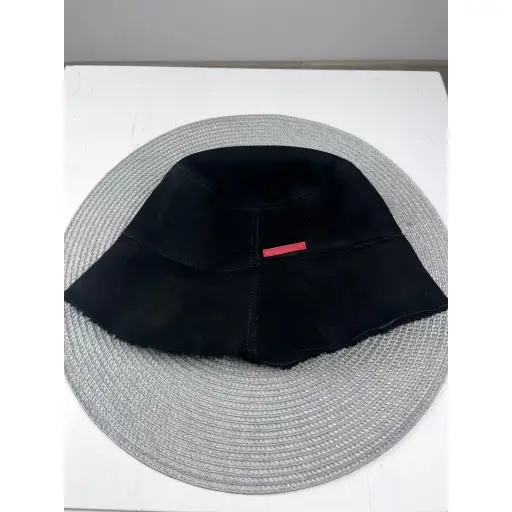 Prada Shearling Hat Leather Cap red tab logo Italy designer