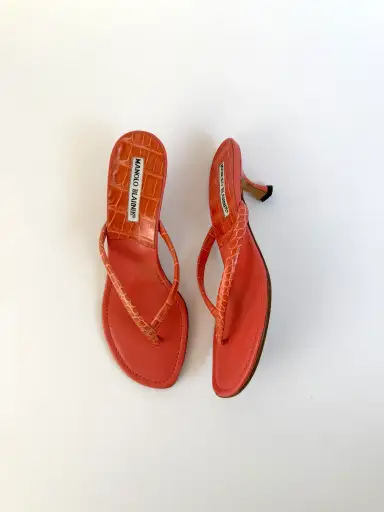 Manolo Blahnik Crocodile Thong Sandals 36.5