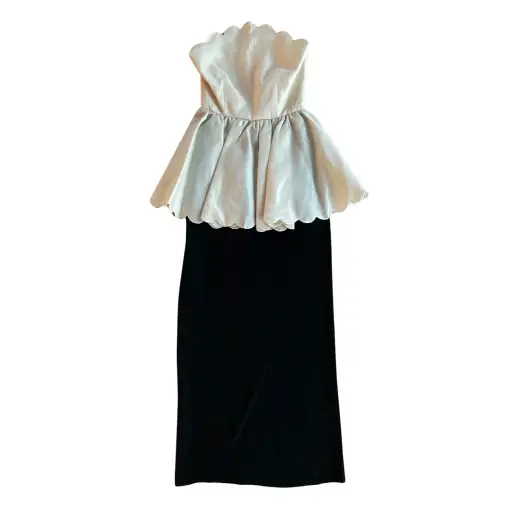 Valentino Spring Summer 1983 Runway Peplum Scalloped Gown
