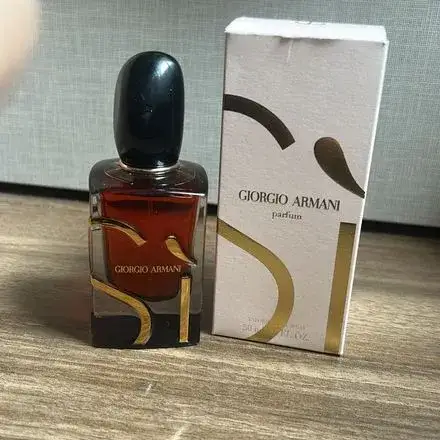 Giorgio Armani Si Parfüm 50ML