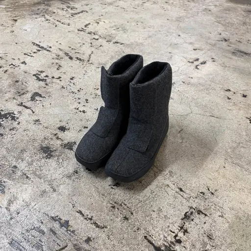 00s PRADA VELCRO ZIP UP WOOL BOOTS