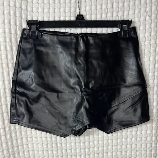 Blue Blue Japan Black womans faux leather skort  in size S #fauxleather #edgy