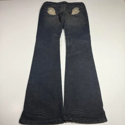 beautiful vintage 2000s grunge skull henry duarte mud wash flared bootcut jeans

- size 29
- good condition
- clean pair for the summer!

#flared #duarte #skull #grunge #y2k