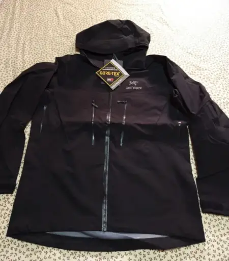 Chaqueta Arc'teryx Alpha SV Talla XL