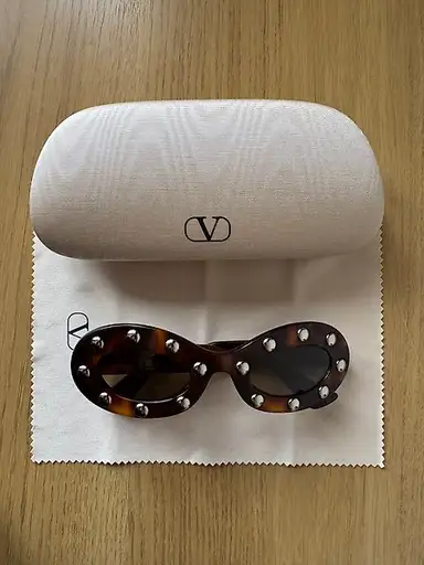 Valentino - Sunglasses