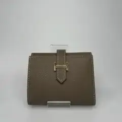 三つ折り財布　超美品