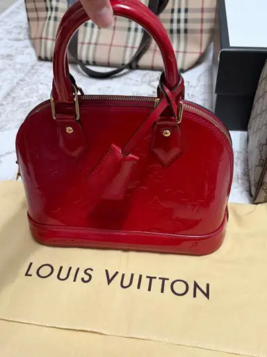 Louis Vuitton Monogram Vernis Alma BB