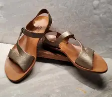 Cydwoq Stroll Leather Sandals - Antique Gold / Rose Gold - Size 38.5 (US 8.5)