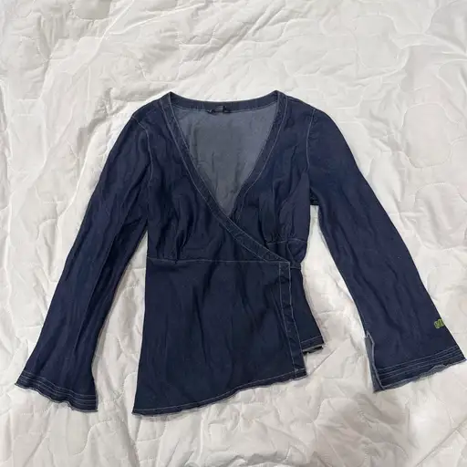 Early 2000s cop copine  size small sleeve have a slit on them Navy blue denim long sleeve top with a wrap style #denim #wrap