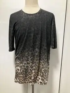 DIET BUTCHER SLIM SKIN　グラデーション　レオパードTシャツ