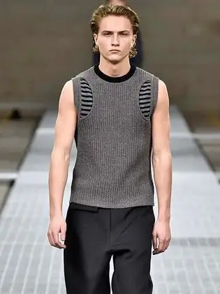 DIRK BIKKEMBERGS - F/W 2017 CHENILLE KNIT CREW NECK VEST TOP