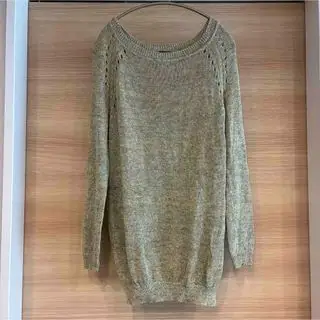 美品 BERARDI ニット トップス 長袖 グリーン系 サイズ2 アントニオベラルディ(ANTONIO BERARDI)のレディースのトップス(ニット/セーター)の商品詳細ページへのリンク