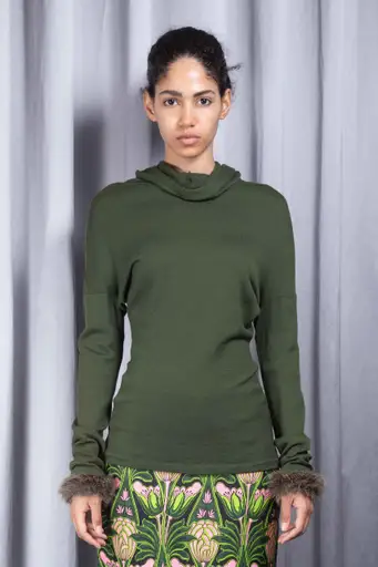 YOHJI YAMAMOTO
 Faux fur-cuff hooded top
 F/W 2000
600,00
€