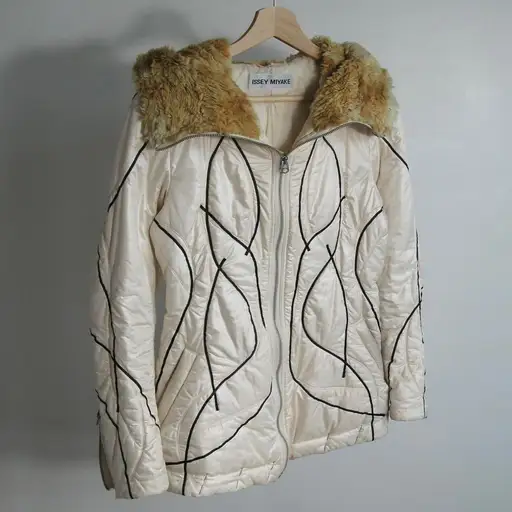 f/w2005 Issey Miyake alien fur and down parka