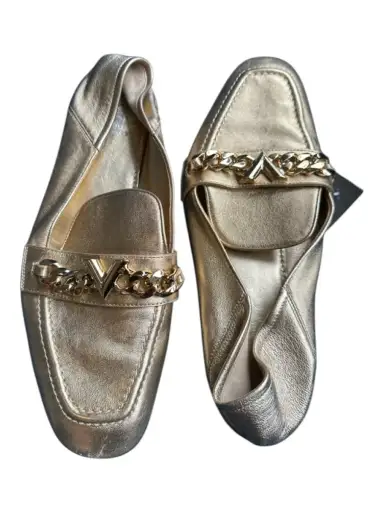 Louis Vuitton Shoe Size 38.5 Gold Leather Chain Metallic Logo Loafers