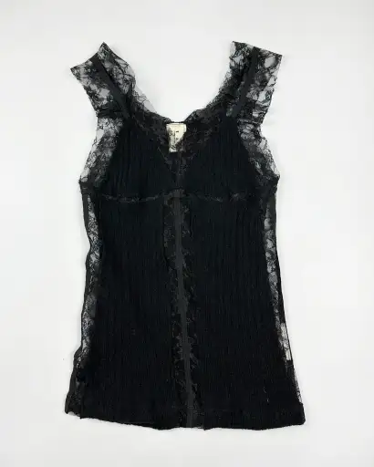 COMME des GARÇONS