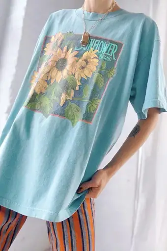 90s sunflower t-shirt