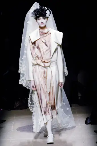 COMME des GARÇONS