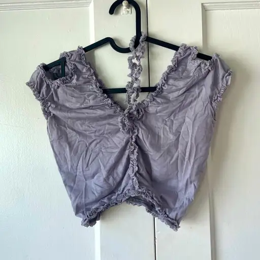 Barragán frilly lilac purple crop too with cutout shoulders. Amazing unique cutie little top, in excellent condition. Soft thin cotton. Size S. 

#Barragan #cdmx