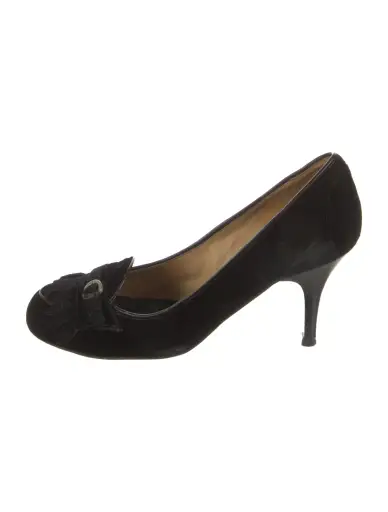 Velvet Bow Accents Pumps