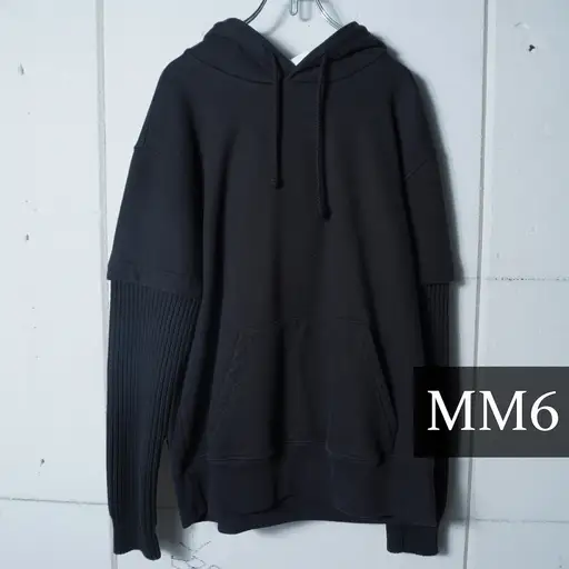 【Maison Margiela】メゾンマルジェラ MM6 タグ付き リブニットスリーブレイヤードフーディパーカー　black